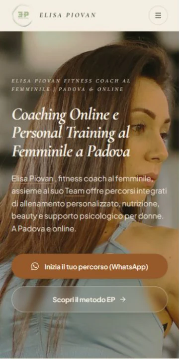 Homepage del sito Elisa Piovan su smartphone con pulsanti per WhatsApp e metodo EP